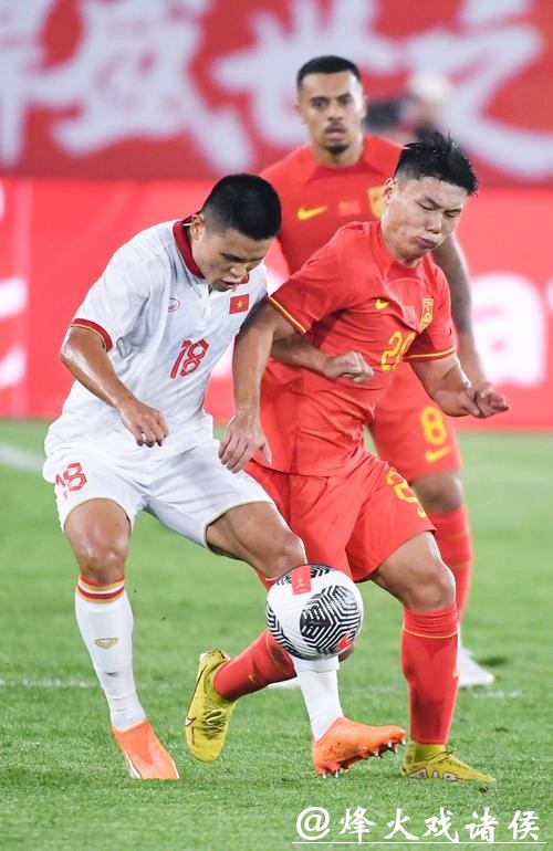 越南队主帅:中国足球进步明显 越南队主帅:中国足球进步明显